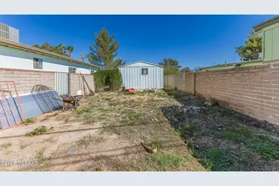 4036 E Santa Barbara Avenue, Tucson, AZ 85711 - Photo 29