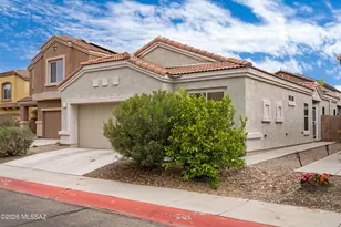 8784 N Norway Spruce Rd, Tucson, AZ 85743 - Photo 5