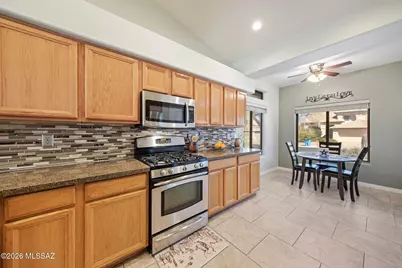1791 W Eagle Crest Place, Tucson, AZ 85737 - Photo 11