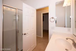 12047 N Golden Mirror Dr, Marana, AZ 85658 - Photo 15