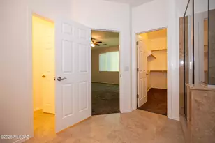 12047 N Golden Mirror Dr, Marana, AZ 85658 - Photo 13