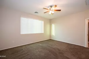 12047 N Golden Mirror Dr, Marana, AZ 85658 - Photo 9