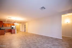 12159 N Golden Mirror Dr, Marana, AZ 85658 - Photo 5