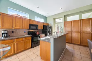 2137 E Bighorn Mountain Dr, Oro Valley, AZ 85755 - Photo 25