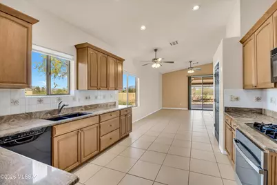 7908 N Placita Murrieta, Tucson, AZ 85743 - Photo 23