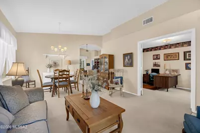 9074 N Safflower Lane, Tucson, AZ 85743 - Photo 7
