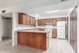 288 E Root Way, Tucson, AZ 85705 - Photo 11