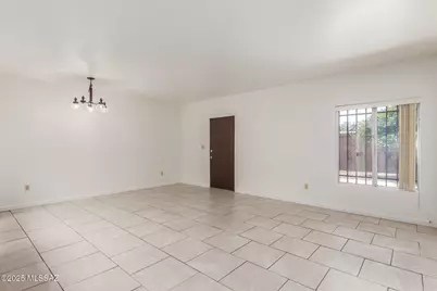 288 E Root Way, Tucson, AZ 85705 - Photo 9