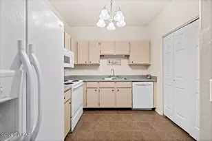 18864 S Brentford Dr, Sahuarita, AZ 85629 - Photo 11