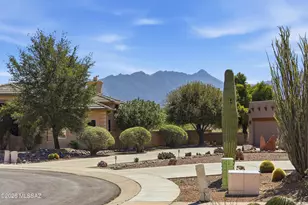 2860 S Greenside Pl, Green Valley, AZ 85614 - Photo 9