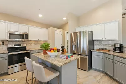 2860 S Greenside Place, Green Valley, AZ 85614 - Photo 17