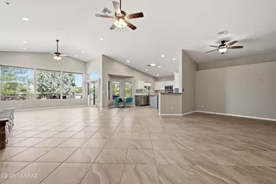 2860 S Greenside Place, Green Valley, AZ 85614 - Photo 9