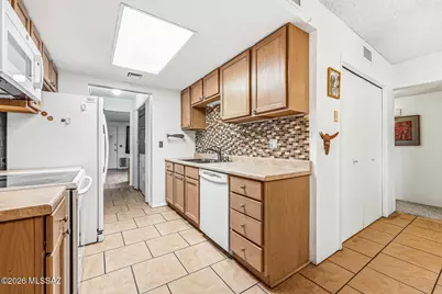 273 N Paseo De Los Conquistadores, Green Valley, AZ 85614 - Photo 13