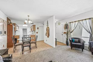 273 N Paseo De Los Conquistadores, Green Valley, AZ 85614 - Photo 9