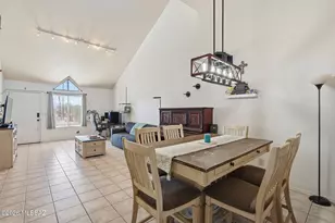 2721 N Pacific Dr, Tucson, AZ 85705 - Photo 9