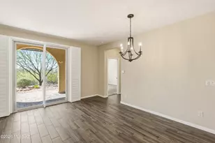 871 N Broken Hills Dr, Green Valley, AZ 85614 - Photo 11