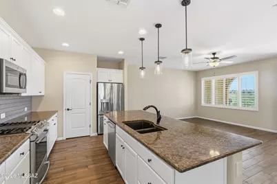 871 N Broken Hills Drive, Green Valley, AZ 85614 - Photo 17