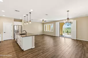 871 N Broken Hills Dr, Green Valley, AZ 85614 - Photo 7