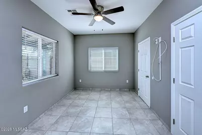1724 S 8th Avenue, Tucson, AZ 85713 - Photo 3