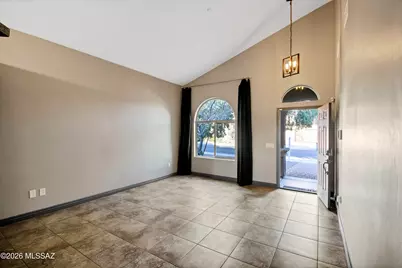 8728 W Hanbury Road, Marana, AZ 85653 - Photo 7