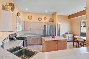 1777 W Calle Casas Lindas, Green Valley, AZ 85622 - Photo 9