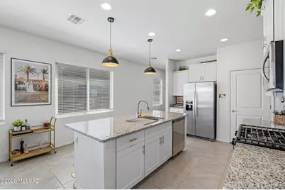 7036 W Jadewood Lane, Tucson, AZ 85757 - Photo 7