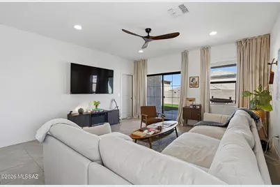 7036 W Jadewood Lane, Tucson, AZ 85757 - Photo 13