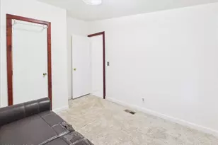 17565 W Marana Rd, Marana, AZ 85653 - Photo 21