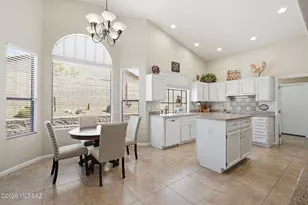 37004 S Ridge Crest Ct, Saddlebrooke, AZ 85739 - Photo 5