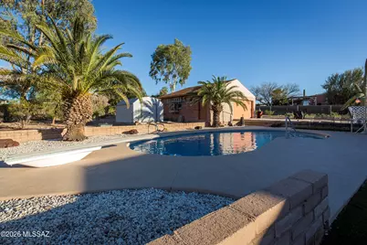 2012 N Horseshoe Trail, Tucson, AZ 85745 - Photo 7