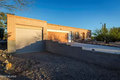 2012 N Horseshoe Trail, Tucson, AZ 85745 - Photo 3