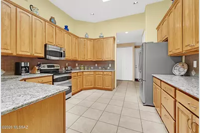 9807 N Ridge Shadow Place, Oro Valley, AZ 85704 - Photo 19