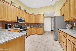 9807 N Ridge Shadow Pl, Oro Valley, AZ 85704 - Photo 19