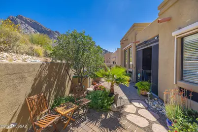 9807 N Ridge Shadow Place, Oro Valley, AZ 85704 - Photo 5
