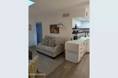 1010 S Calle De La Temporada, Green Valley, AZ 85614 - Photo 3