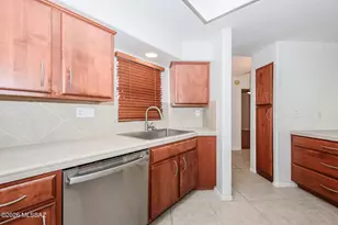 6655 N Canyon Crest Dr, Tucson, AZ 85750 - Photo 9