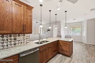 521 W Knotwood St, Green Valley, AZ 85614 - Photo 9