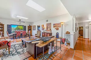 1049 W Placita Refinada, Green Valley, AZ 85614 - Photo 5