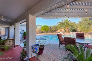 1338 N Mahogany Gulch Ln, Green Valley, AZ 85614 - Photo 11