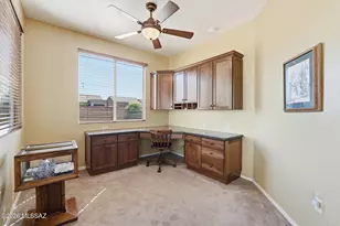 461 W Astruc Dr, Green Valley, AZ 85614 - Photo 17