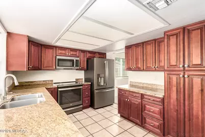 9024 E 30th Street, Tucson, AZ 85710 - Photo 11