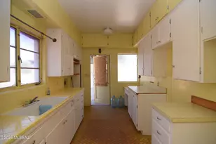 1745 E Lester St, Tucson, AZ 85719 - Photo 9