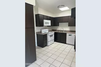 1178 Zircon Court, Nogales, AZ 85648 - Photo 9