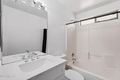 690 W Desert Blossom Drive, Green Valley, AZ 85614 - Photo 29