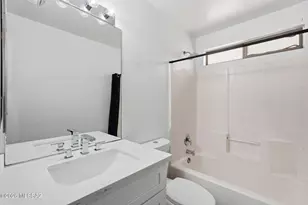 690 W Desert Blossom Dr, Green Valley, AZ 85614 - Photo 29