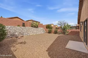 690 W Desert Blossom Dr, Green Valley, AZ 85614 - Photo 35