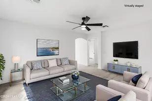 690 W Desert Blossom Dr, Green Valley, AZ 85614 - Photo 3