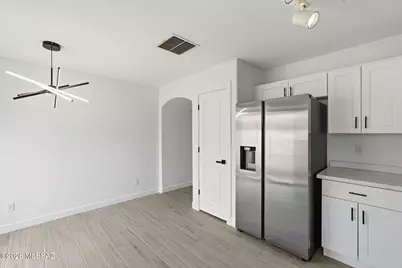 690 W Desert Blossom Drive, Green Valley, AZ 85614 - Photo 15