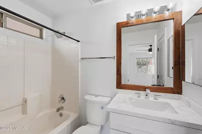 690 W Desert Blossom Drive, Green Valley, AZ 85614 - Photo 23