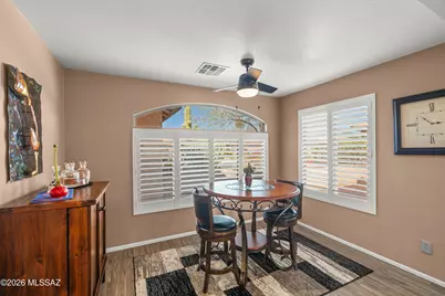 2394 E Bonita Canyon Drive, Green Valley, AZ 85614 - Photo 11